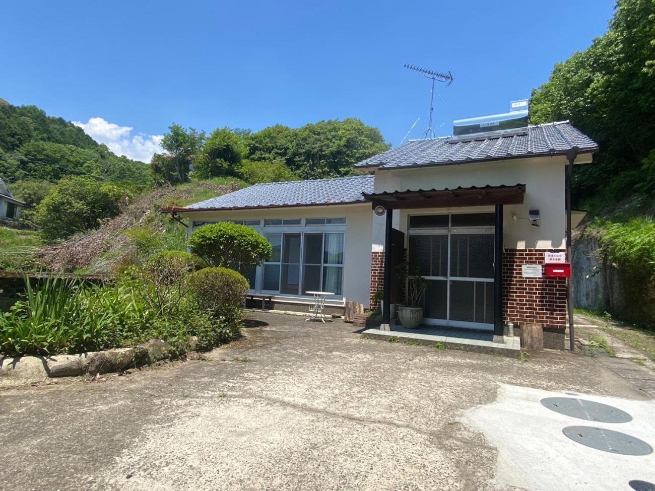 鉄道と山の見える家 Villa Yufu Exterior photo